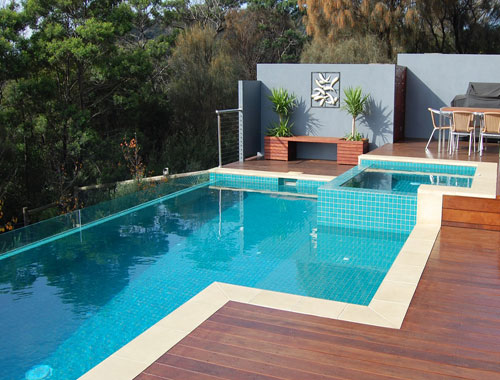 Plunge Swimming Pool Manufacturer in Ludhiana